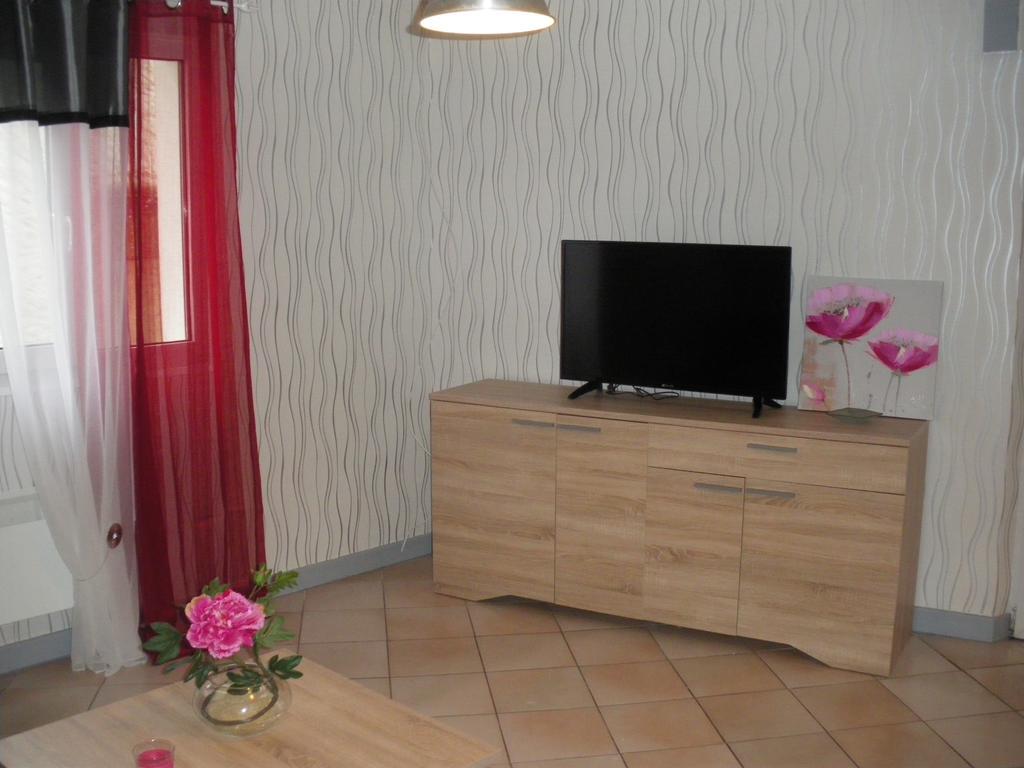 Au Pied De La Roche Apartment Exterior foto