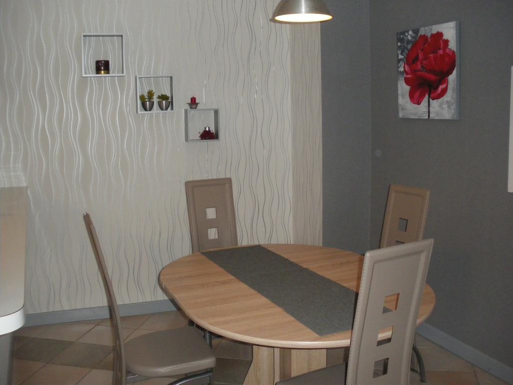 Au Pied De La Roche Apartment Exterior foto