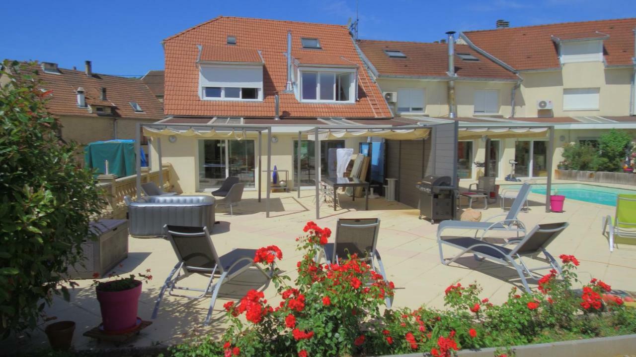 Au Pied De La Roche Apartment Exterior foto